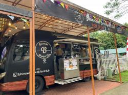 Bhinneka Breakfast Club, Kafe Food Truck dengan Suasana Pegunungan di Lippo Karawaci