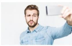 Kenali 7 Sifat Pasangan Pria Anda Sedang Selingkuh , Salah satunya Suka Selfie