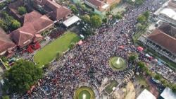 Sambut Muktamar Muhammadiyah Ke-48, Puluhan Ribu Warga Sragen Semarakkan Jalan Sehat