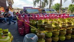 Polres Karawang Meringkus Komplotan Pengoplos Gas LPG