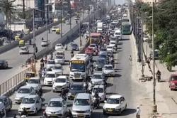 Tinggalkan Mobil Terjebak Macet, Dokter di India Ini Rela Berlari 3 Km Demi Selamatkan Pasien