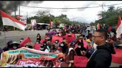 Warga dan Brimob Saling Klaim Tanah, Ratusan Warga Puosu Jaya Datangi Mako Brimob Polda Sultra
