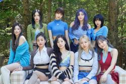 Album TWICE BETWEEN 1&2 Menguat di 10 besar Billboard