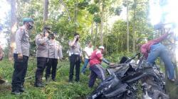 Kereta Api tabrak Pajero Sport di Tegineneng, 2  Penumpang Tewas 1 Kritis