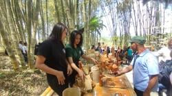 Pasar Unik Transaksi Pakai Koin Bambu di Ngada