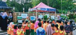 Semarak Tumpeng Pahingan Mahasiswa PPL INISNU Bersama Masyarakat Menggoro