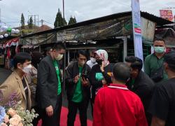 Grab Hadirkan Fitur Pesan Sekaligus dan Ambil Sendiri untuk PKL di Alun-alun Kota Batu