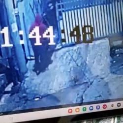 Maling Terekam CCTV Warga, Tiga Unit Motor Raib di Banyuresmi Garut