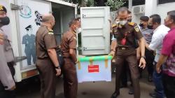 Penyerahan Bang Bukti Ada Baju Brigadir J dalam Tumpukan Yang Diterima Kejagung