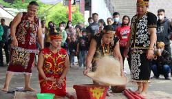 Mengenal Tarian Monong Khas Kalimantan Barat, Awalnya Digunakan Untuk Mengobati Orang Sakit