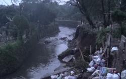 Rusak Parah, 10 Makam di TPU Sirnaraga Bandung Harus Direlokasi