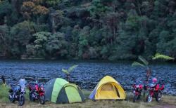 Tergoda Keindahan Danau Lau Kawar, Cocok Untuk Berkemah Hingga Panjat Tebing