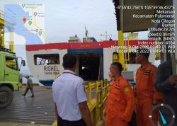 Pemuda asal Cimahi Selatan Jawa Barat Jatuh ke Laut  dari KMP Rishel di Merak