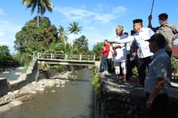 Tinjau Hulu Latuppa, Wali Kota Palopo Sebut Banjir Karena Kerusakan Hutan