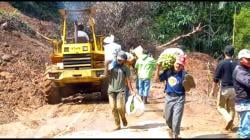 Poros Palopo Toraja Lumpuh Akibat Longsor Warga Butuh Makanan Siap Saji