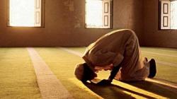 Bacaan Niat Sholat Qobliyah dan Ba'diyah Lengkap dengan Arti Beserta Keutamaan Hingga Dalilnya