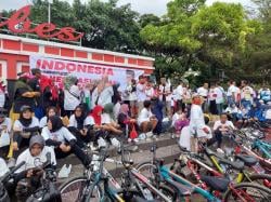 Paguyuban Onthel Gowes Keliling Brebes Dukung Anies Capres 2024