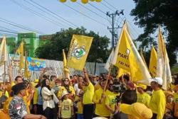 Semarak HUT Partai Golkar Ke 58, Ribuan Peserta Ikuti Jalan Sehat