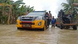 Sungai Budong - Budong Meluap, Empat Dusun di Panggalloang Terisolir