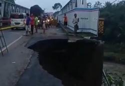 Badan Jalan Nasional di Banyumas Amblas, Kendaraan Berat Dilihkan