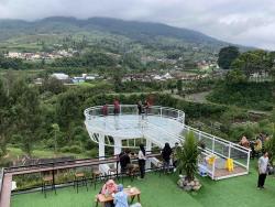 Manjakan Mata dengan Sederet Pemandangan Gunung di Sigandul View Temanggung