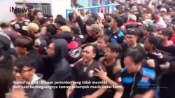 Slank Manggung di Tegal, Ribuan Penonton Jebol Pagar Pembatas