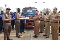 Tingkatkan Layanan, Brebes Terima Hibah Mobil Damkar dari Pemprov DKI Jakarta