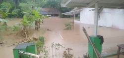3 Desa di Ciamis Banjir,  Rumah Warga dan Masjid Teremdan