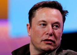 Resmi Akuisisi Twitter, Elon Musk Pecat Sejumlah Eksekutif