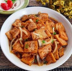 Hemat Melintir! Resep Tumis Tahu Kecap, Bekal Makan Siang Enak