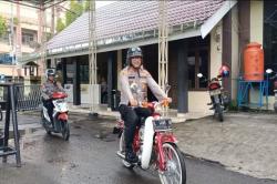 Potret Kapolres Lubuk Linggau, Jauhi Hidup Glamor dengan Naik Motor Tua Setiap Ngantor