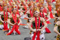 Bikin Merinding, Tari Kolosal Gandrung Sewu Kabupaten Banyuwangi Memukau Warga dan Wisatawan