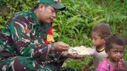 Program Babinsa Masuk Dapur, Upaya Negara Hadir Bagi Peningkatan Gizi Anak-Anak Papua