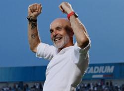 AC Milan Resmi Perpanjang Kontrak Pelatih Stefano Pioli