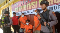 Dor! 2 Perampok Begas Emas Milik Lansia di jambi Ditembak Saat Disergap Polisi di Persembunyiannya