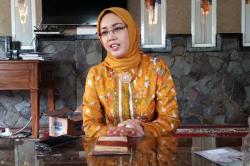 Bupati Purwakarta Plesetkan Lagu 'Pergilah Kasih Kejarlah Selingkuhanmu', Sindir Dedi Mulyadi?