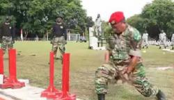 Inilah Aksi Nyata Komandan Grup 2 Kopassus, Patahkan Besi dengan Mudah, Semua Undangan Terpukau