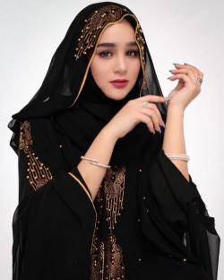 5 Rekomendasi Abaya Turki yang Sederhana Namun Elegan