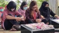 Menyambut HKN, Puluhan Petugas Dinkes Boyolali Ziarah ke Makam Prof. Dr. dr. Soeharso
