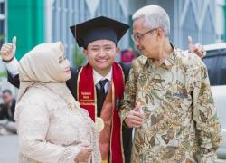 Bakhtiar Luthfi Jadi Wisudawan Skripsi Terbaik KPI UIN Walisongo, Teliti Manajemen Produksi 'NGOPI',