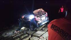 Sopir Asyik Telponan, Minibus di Bangka Barat Tercebur ke Laut