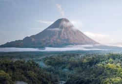 3 Mitos Gunung di Pulau Jawa yang Bikin Merinding Patut Diketahui