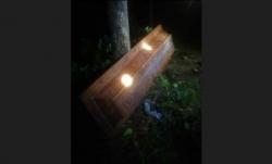 Hiii... Tutup Peti Jenazah Tergeletak di Pinggir Sungai Gunungkidul