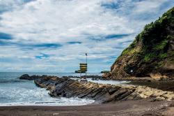 Kilas Balik Sejarah Penamaan Pantai Watu Ulo Jember