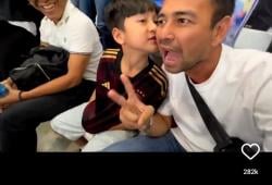 Jagoannya Jerman  Kalah atas Jepang, Rafathar Harus Bayar dengan Mencium  Pipi Raffi Ahmad 10 Kali