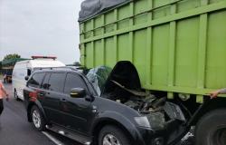 Kepala BKD Jabar Yerry Yanuar Tewas Kecelakaan di Tol Cipali Subang