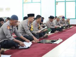 Polres Palopo Aktif Beri Pembinaan Akhlak Personil