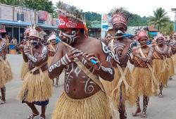 Raja Ampat Pecahkan Rekor Dunia Festival Suling Tambur Grup Terbanyak