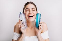 Sering Dikira Sama, Apa Perbedaan Toner dan Essence dalam Skincare?