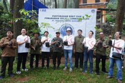 Peduli Lingkungan, Kencana Group Tanam 1000 Pohon di Kaki Gunung Welirang